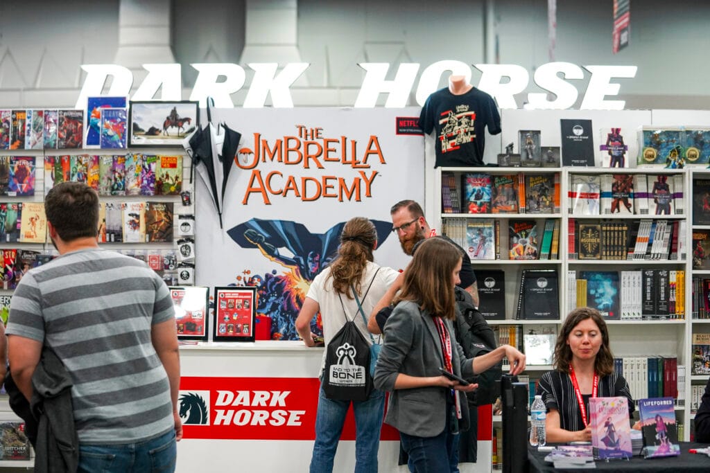 Dark Horse_19